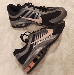 NIKE REAX RUNNING SHOES